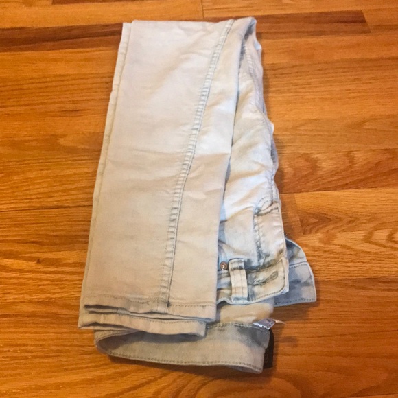 “Washed Out” Jeans - Picture 5 of 5